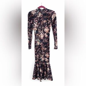 HOPE & IVY Long Sleeve Velvet Midi Dress with Peplum Hem in Floral Print